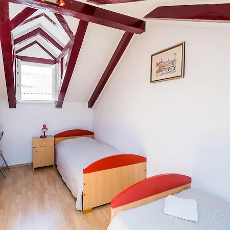 4 Bedroom Stunning In * Slano