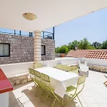 Amazing In With House A Panoramic View