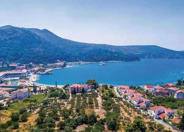 度假居 Beautiful In With Wifi 斯拉诺